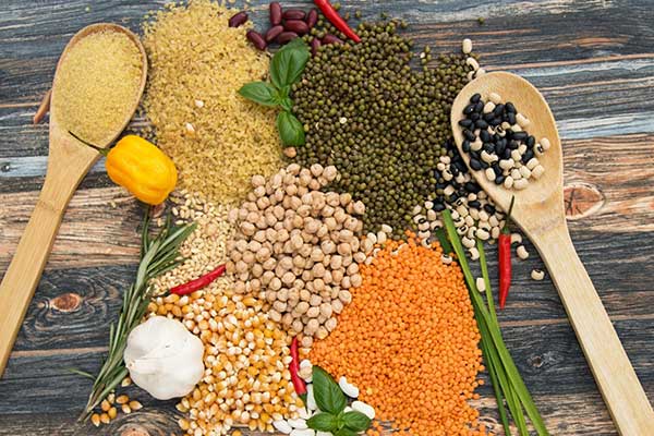DRY FOOD AND PULSES